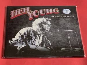 NEIL YOUNG " HONEY SLIDES " 2 LP, ED. LIMITADA. VINILOS COLOR AZUL